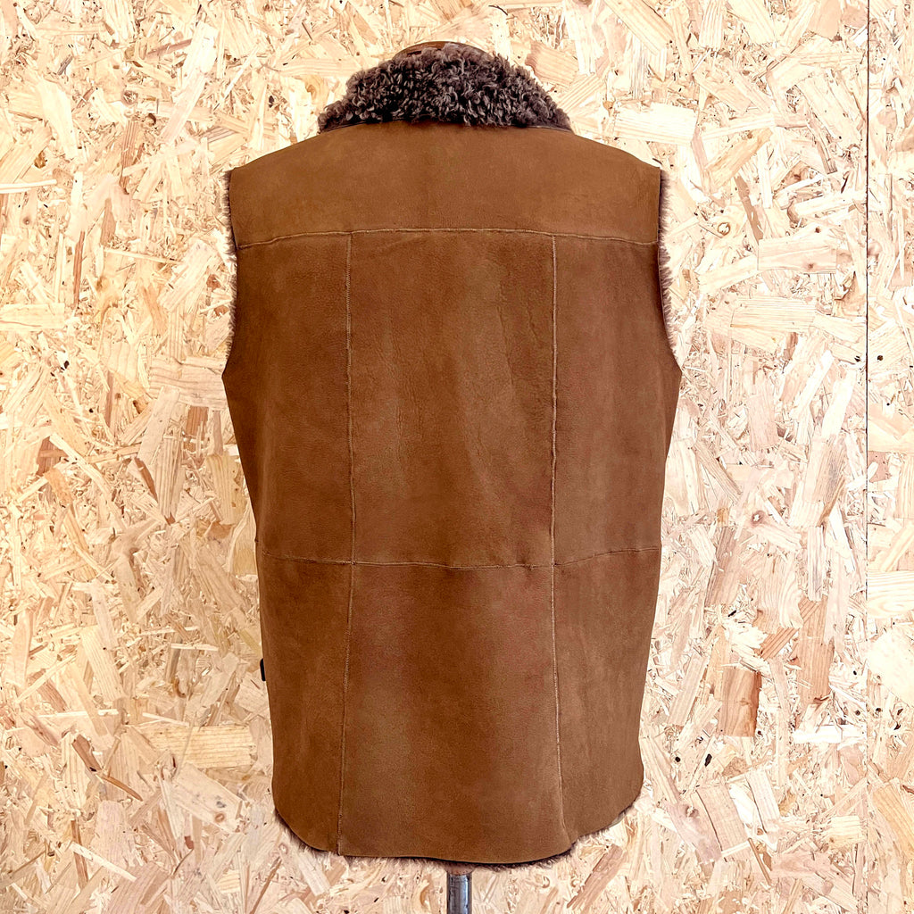 YELEK REVERSIBLE GILET / CURLY BROWN