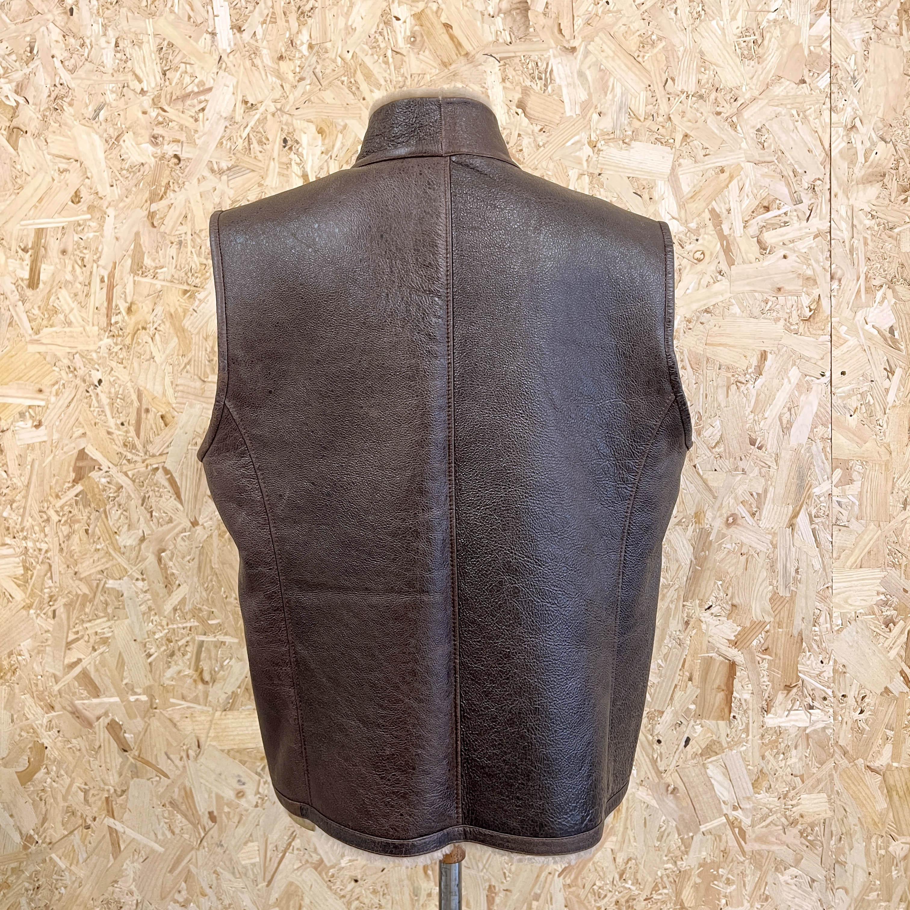 MEN'S GILET / PILOT BROWN