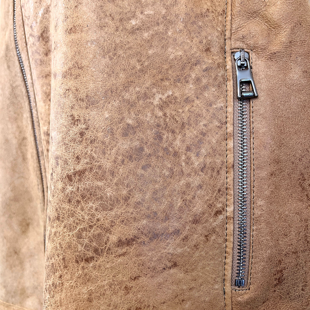MEN'S GILET / SAND + NATURAL