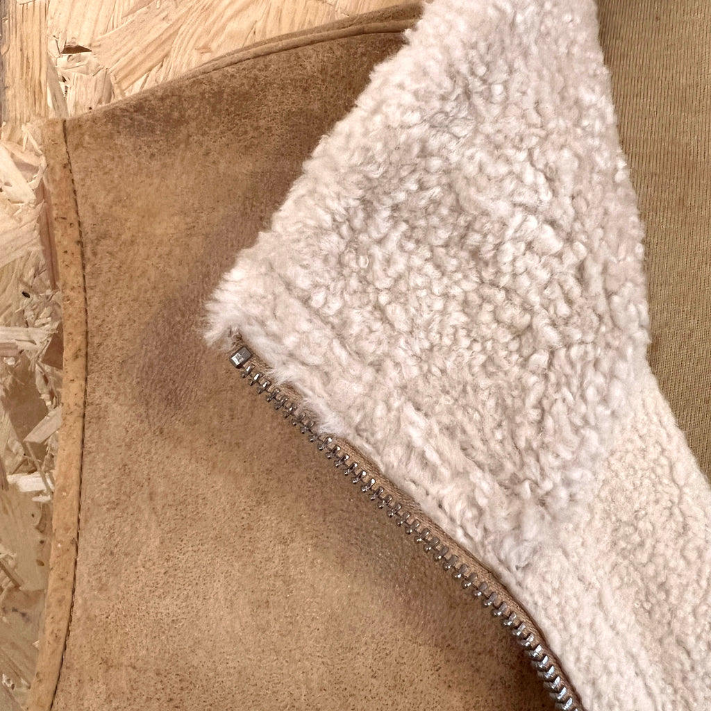 MEN'S GILET / SAND + NATURAL