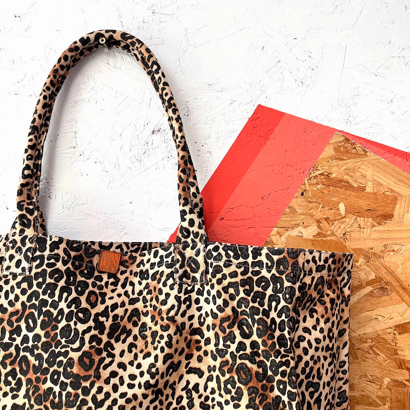 SHOPA CANVAS TOTE BAG / Large Biscuit Leopard