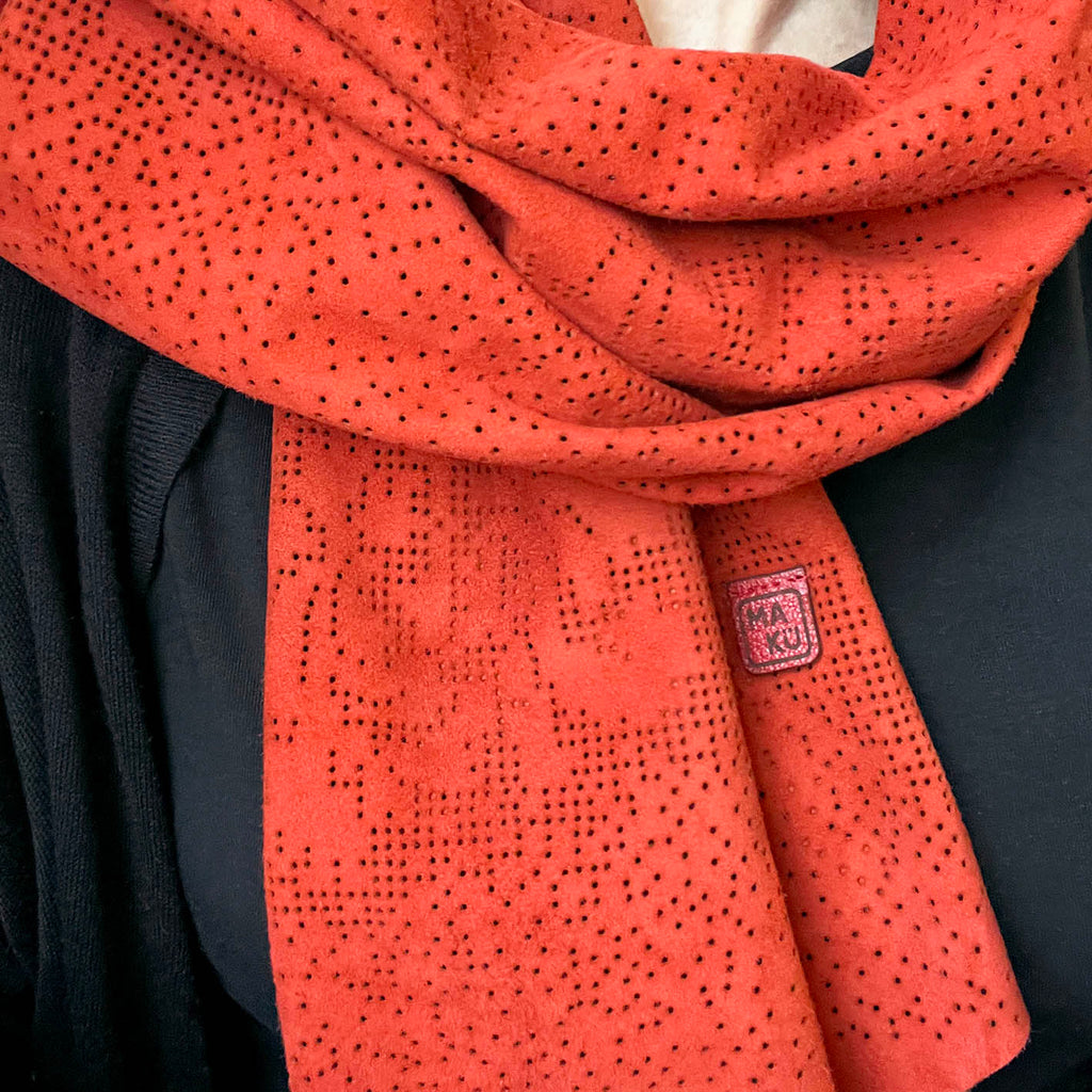 LEATHER LACE SCARF / Crimson Suede