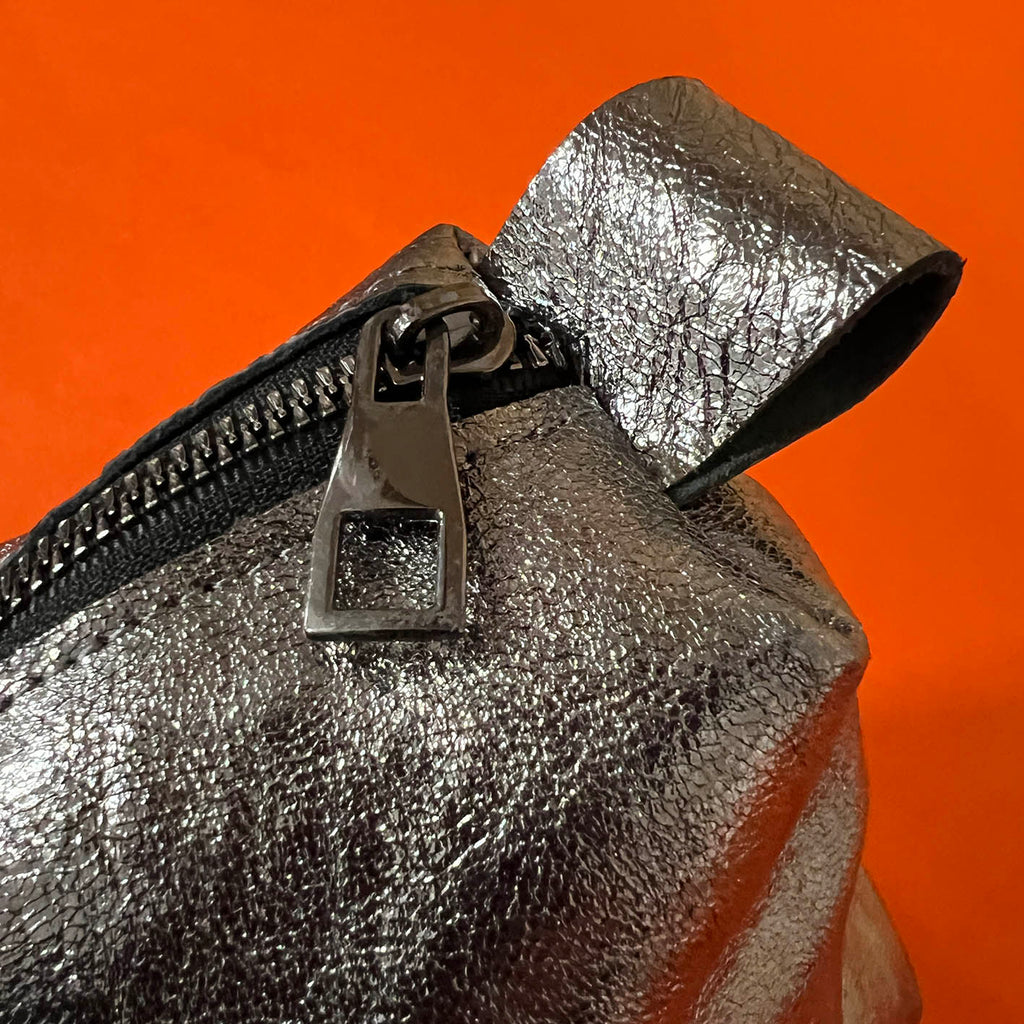 MIBA LEATHER SLOUCH BAG / Pewter Grain
