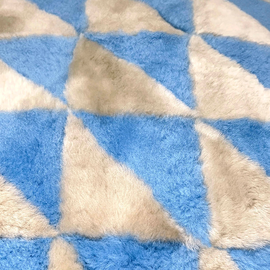 TRIANGLE CUSHION COVER / SQUARE E