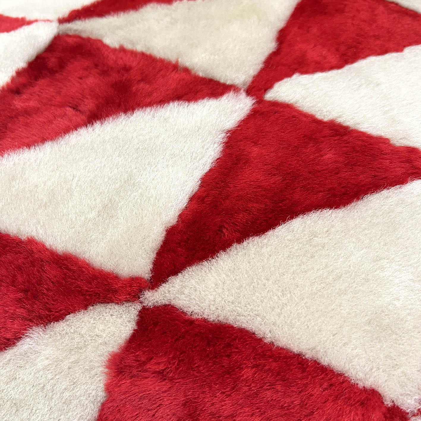 TRIANGLE CUSHION COVER / SQUARE D