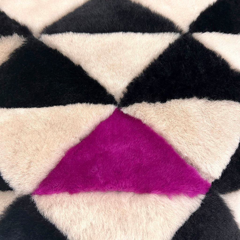 TRIANGLE CUSHION COVER / SQUARE G