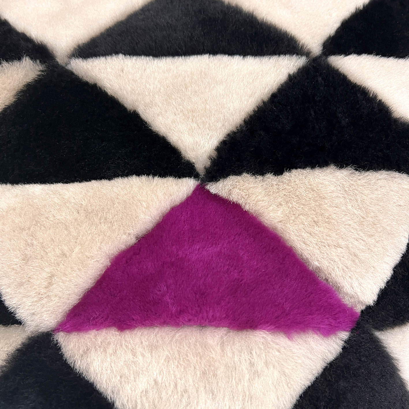 TRIANGLE CUSHION COVER / SQUARE G