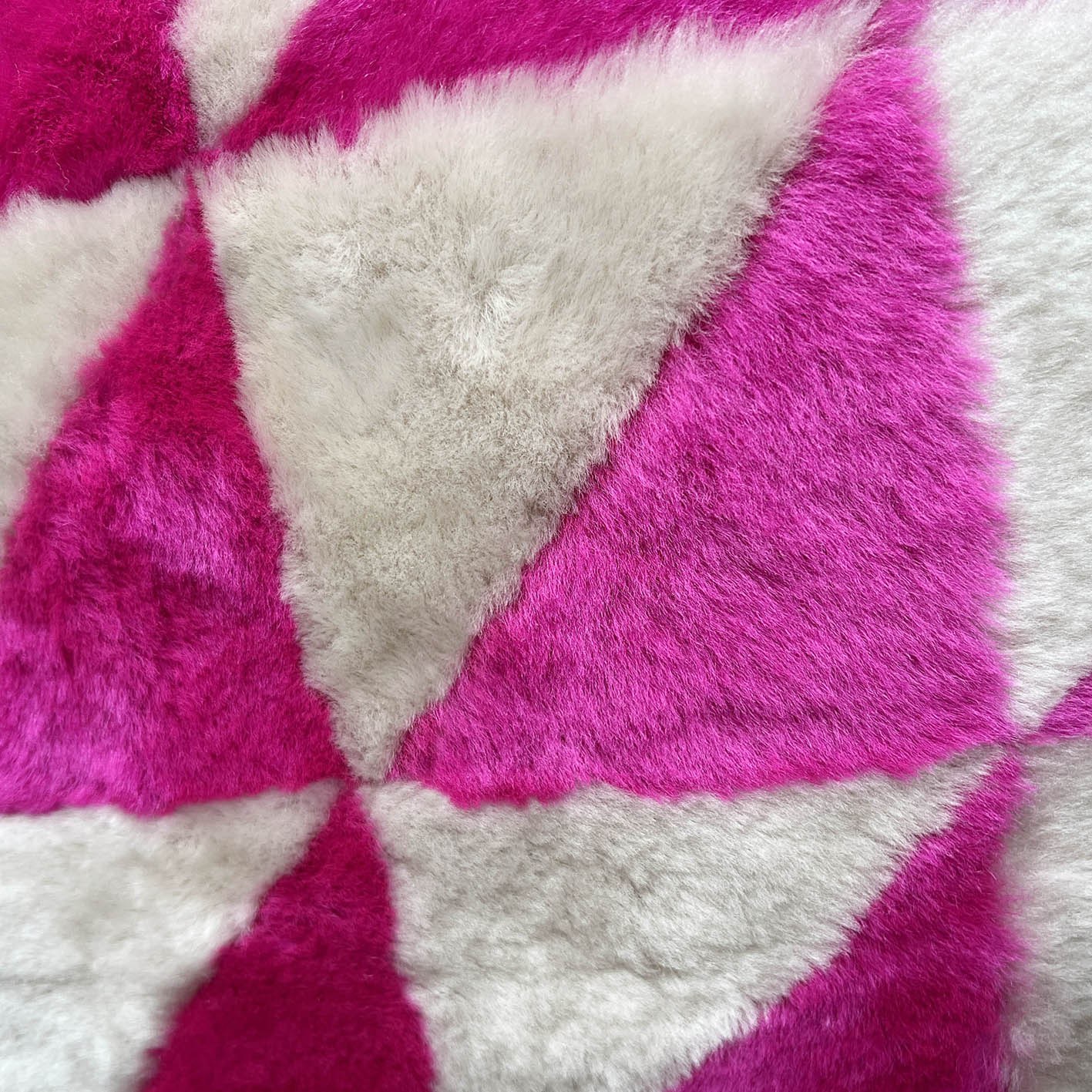 TRIANGLE CUSHION COVER / SQUARE F