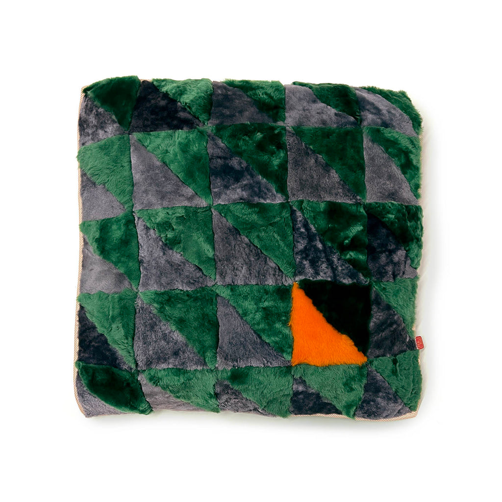 TRIANGLE CUSHION COVER / SQUARE I