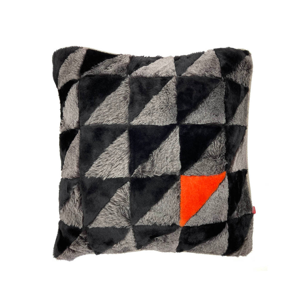TRIANGLE CUSHION COVER / SQUARE B