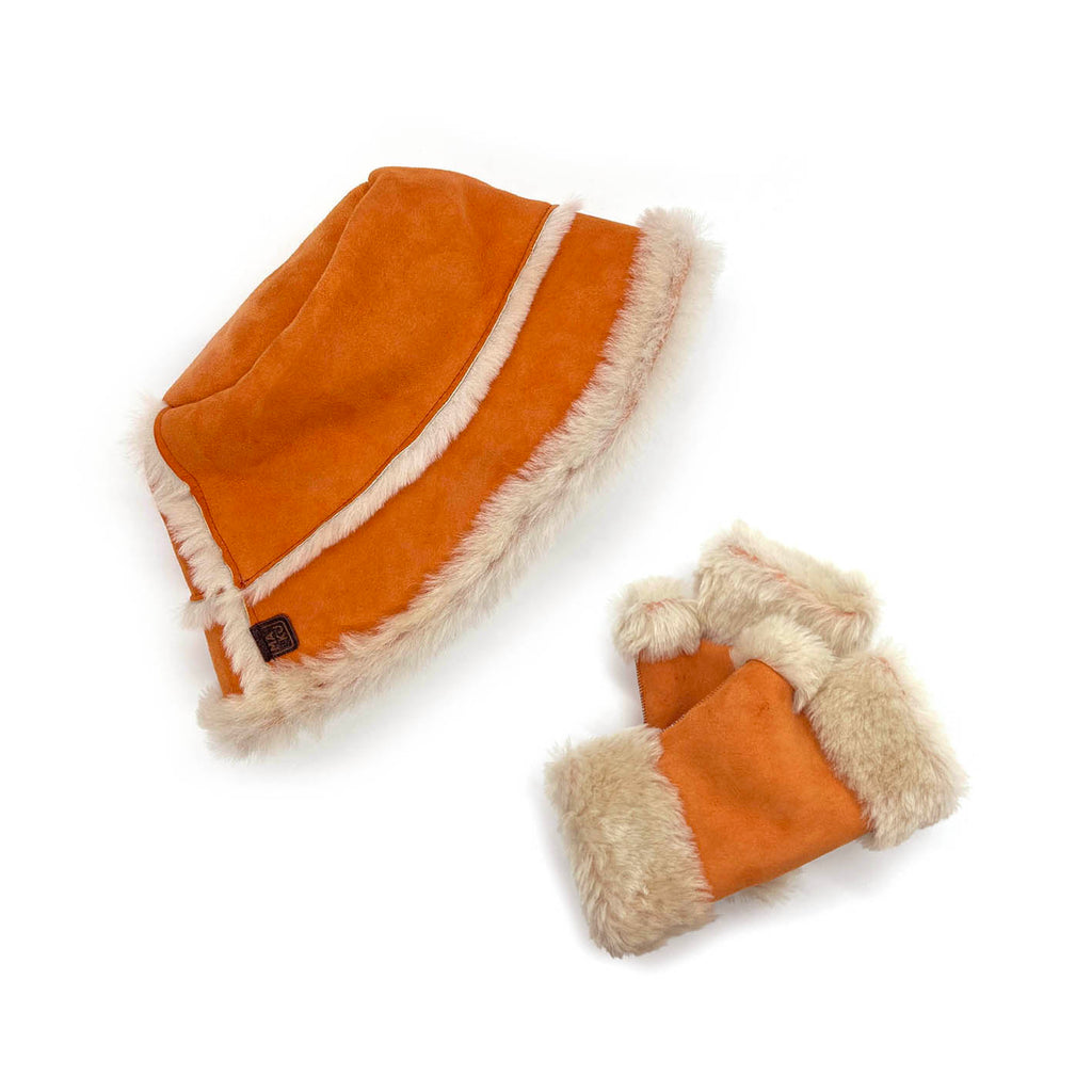 BUCKET HAT / Peach Suede