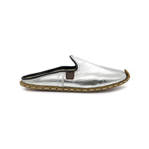 CHARYK TINSEL SILVER / hand-stitched leather slip-ons