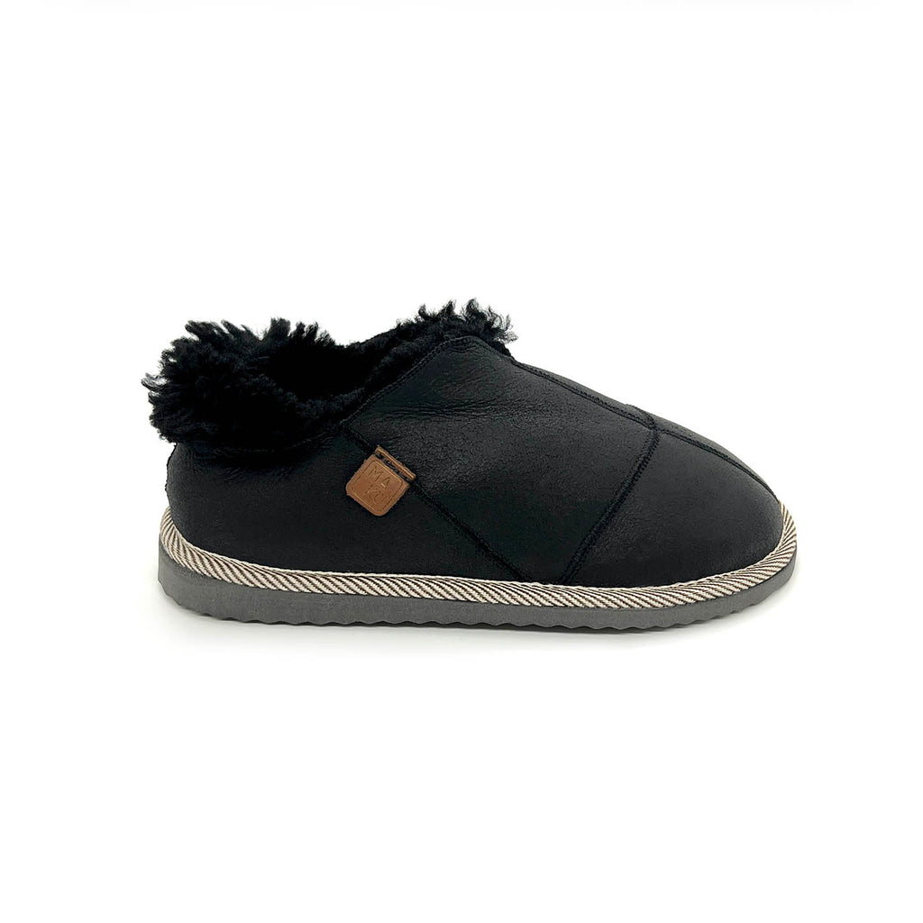 MERDANA BLACK LEATHER / Sheepskin slippers