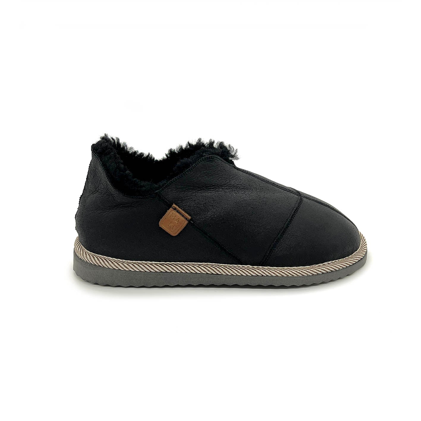 MERDANA BLACK LEATHER / Sheepskin slippers