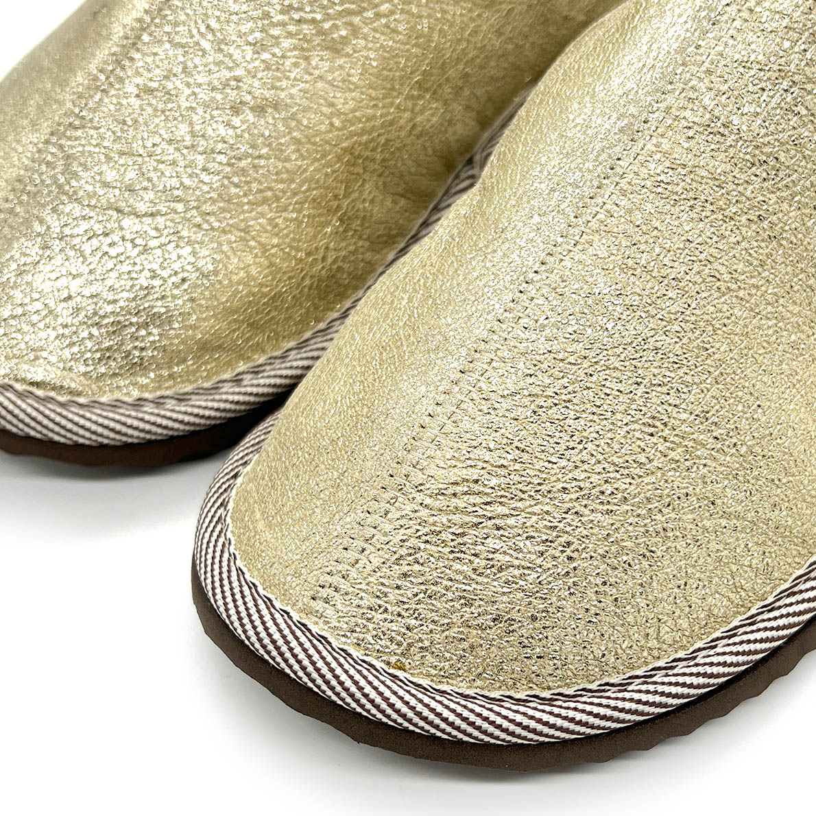 POLIN CHAMPAGNE GOLD / Sheepskin slippers