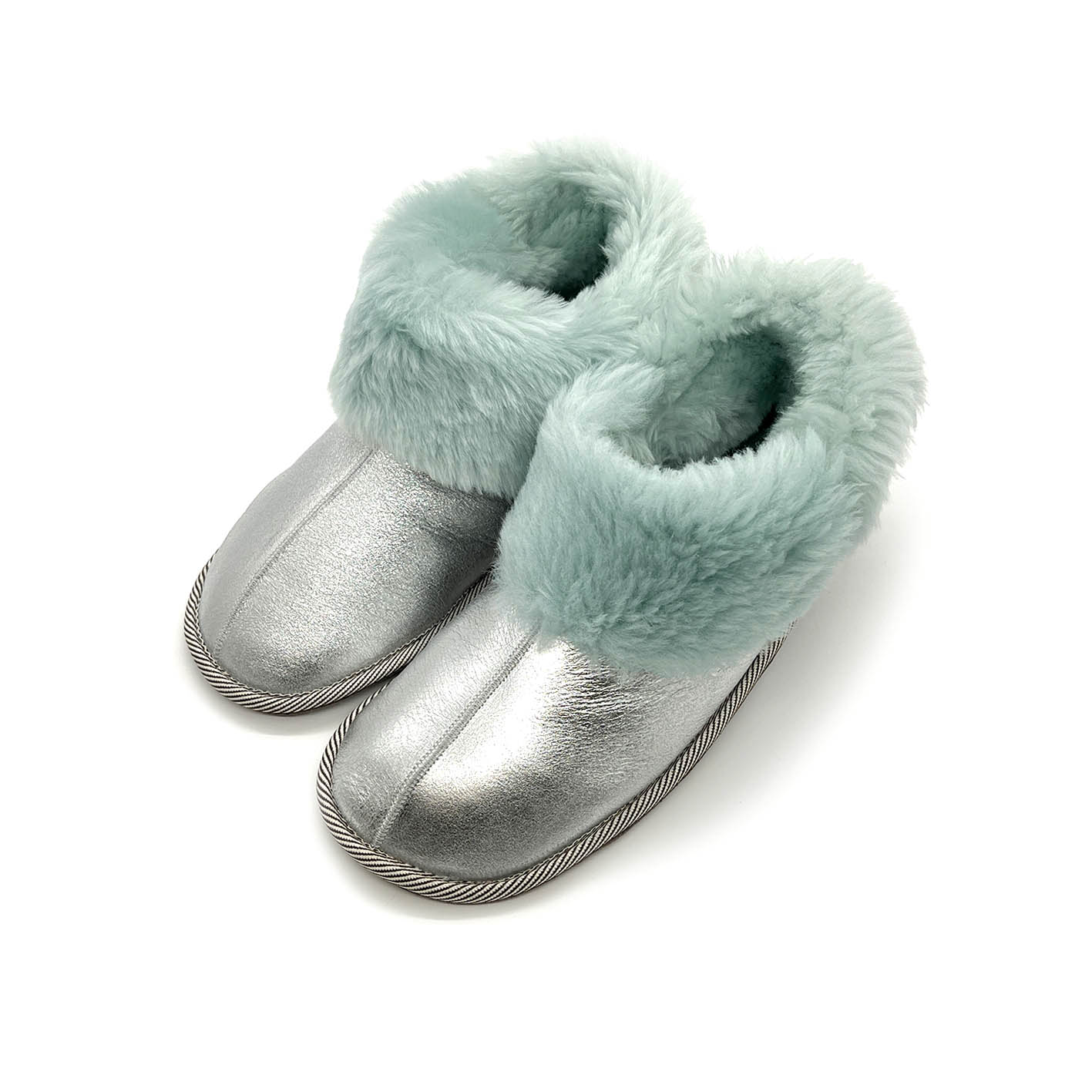 PATIQ AQUA + SILVER / Sheepskin slippers