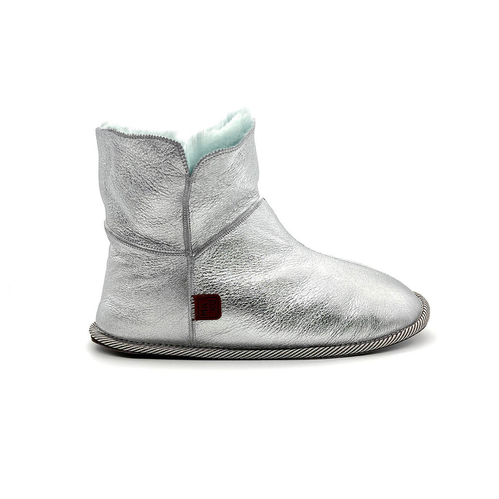 PATIQ AQUA + SILVER / Sheepskin slippers