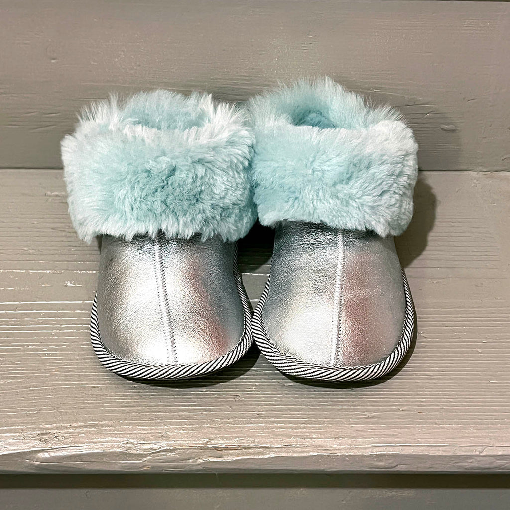 PATIQ AQUA + SILVER / Sheepskin slippers