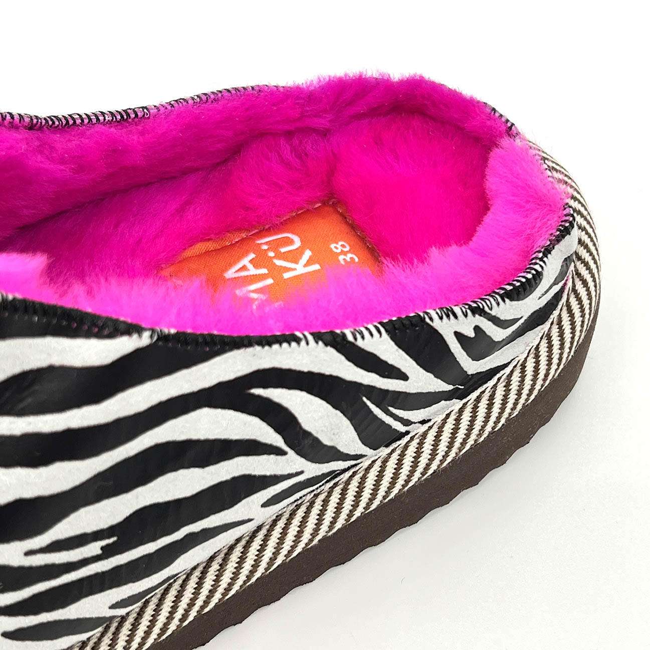 POLIN ZEBRA PRINT + NEON PINK / Sheepskin slippers