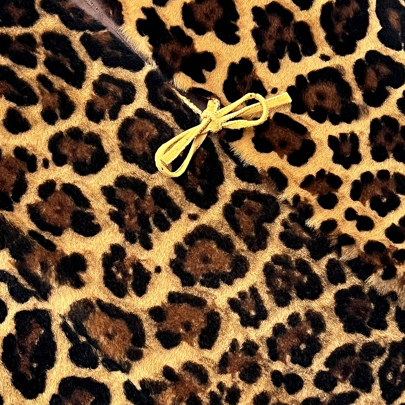 TAIGA Sheepskin Waistcoat - Gold Leopard / Natural