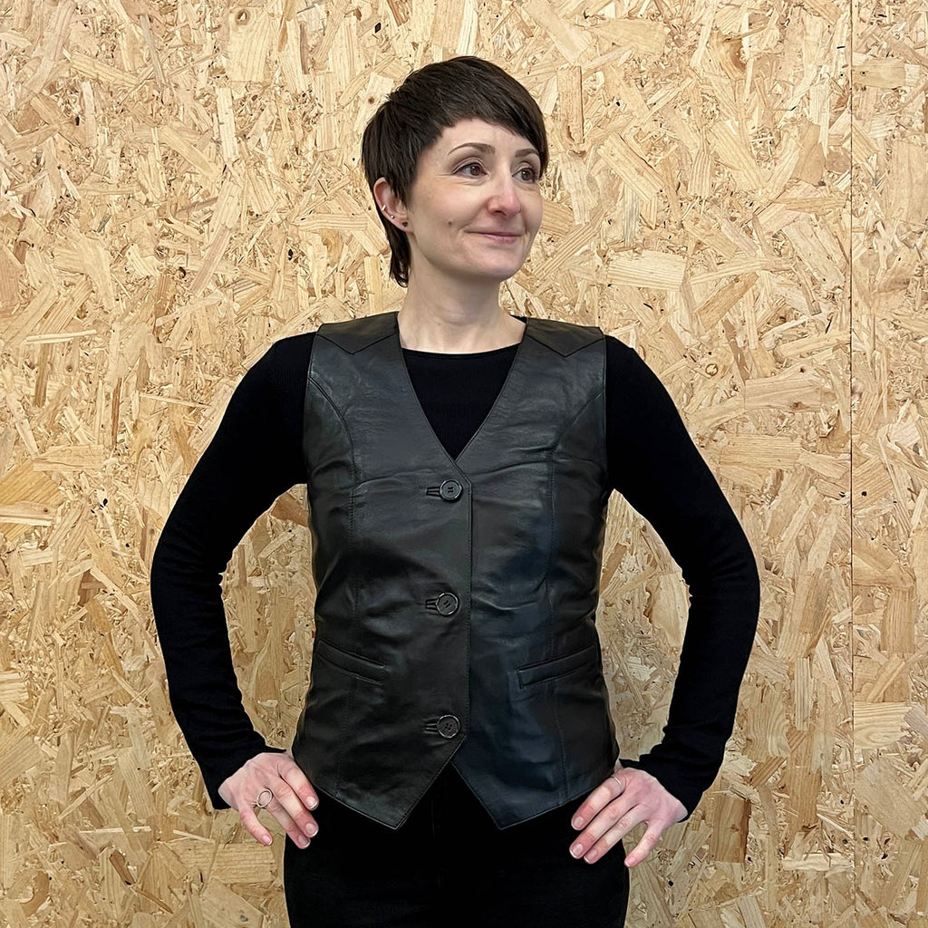 JEPKE Leather Waistcoat / Black