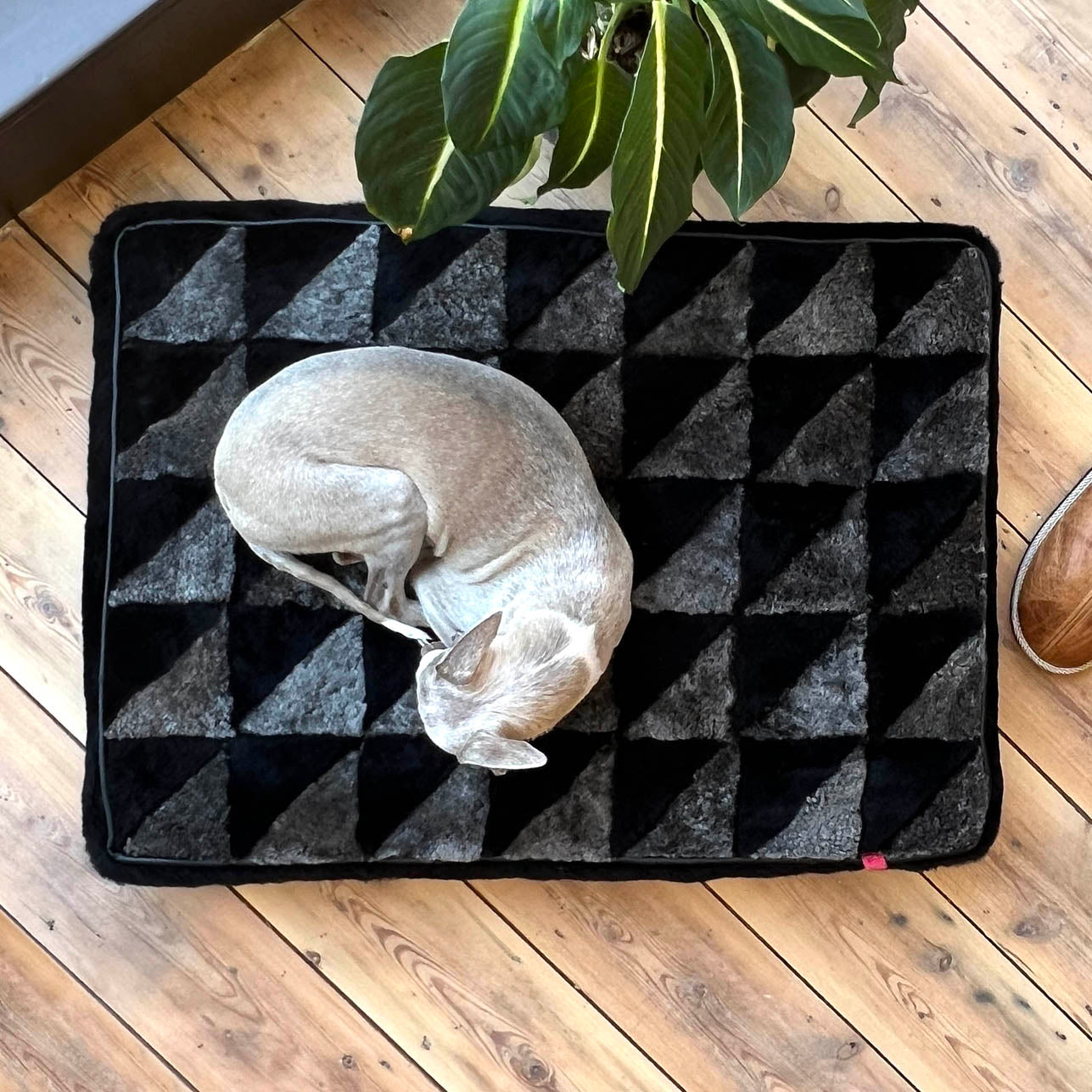 TRIANGLE FLOOR CUSHION COVER / Rectangle