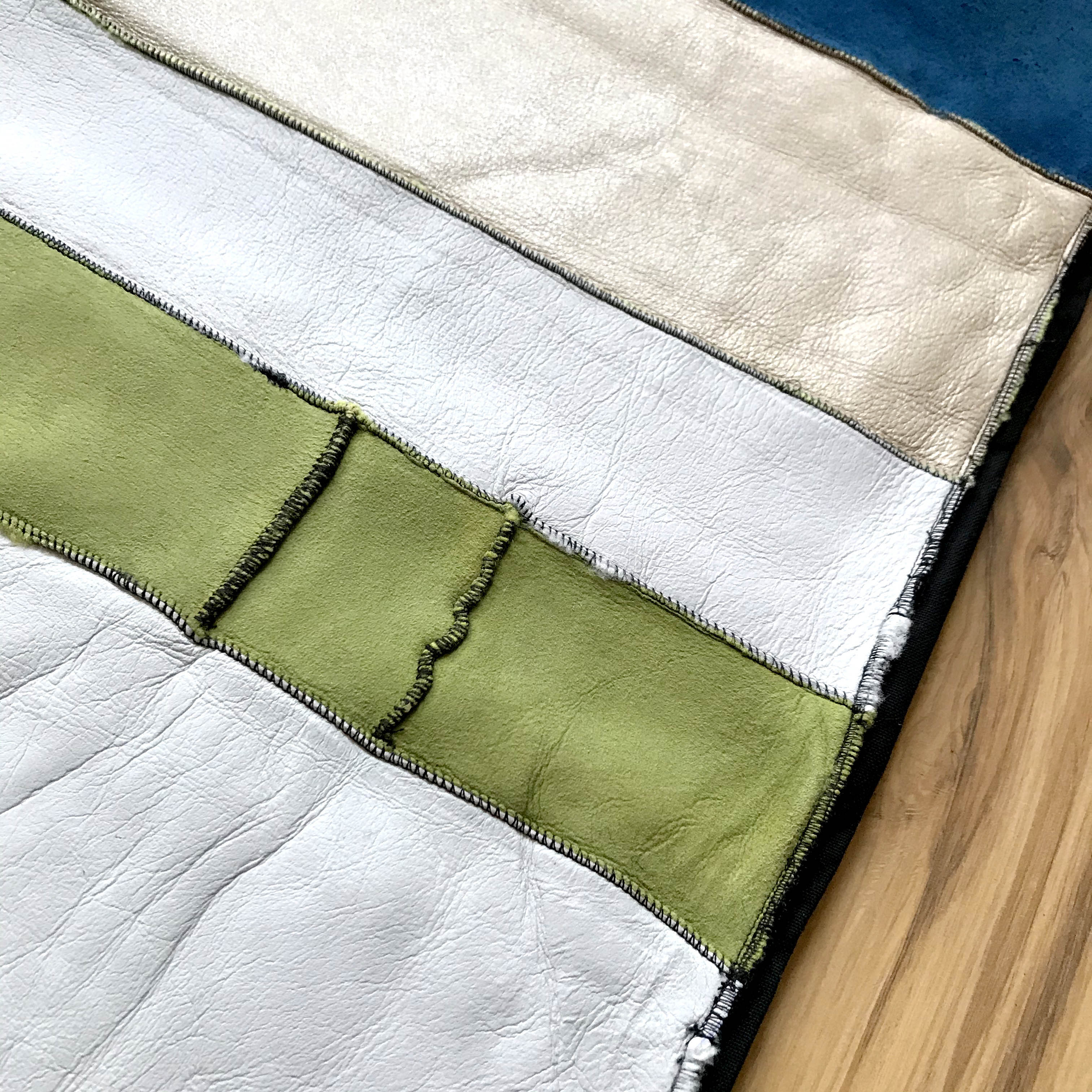 STRIPE THROW / DARK GREY + LIME