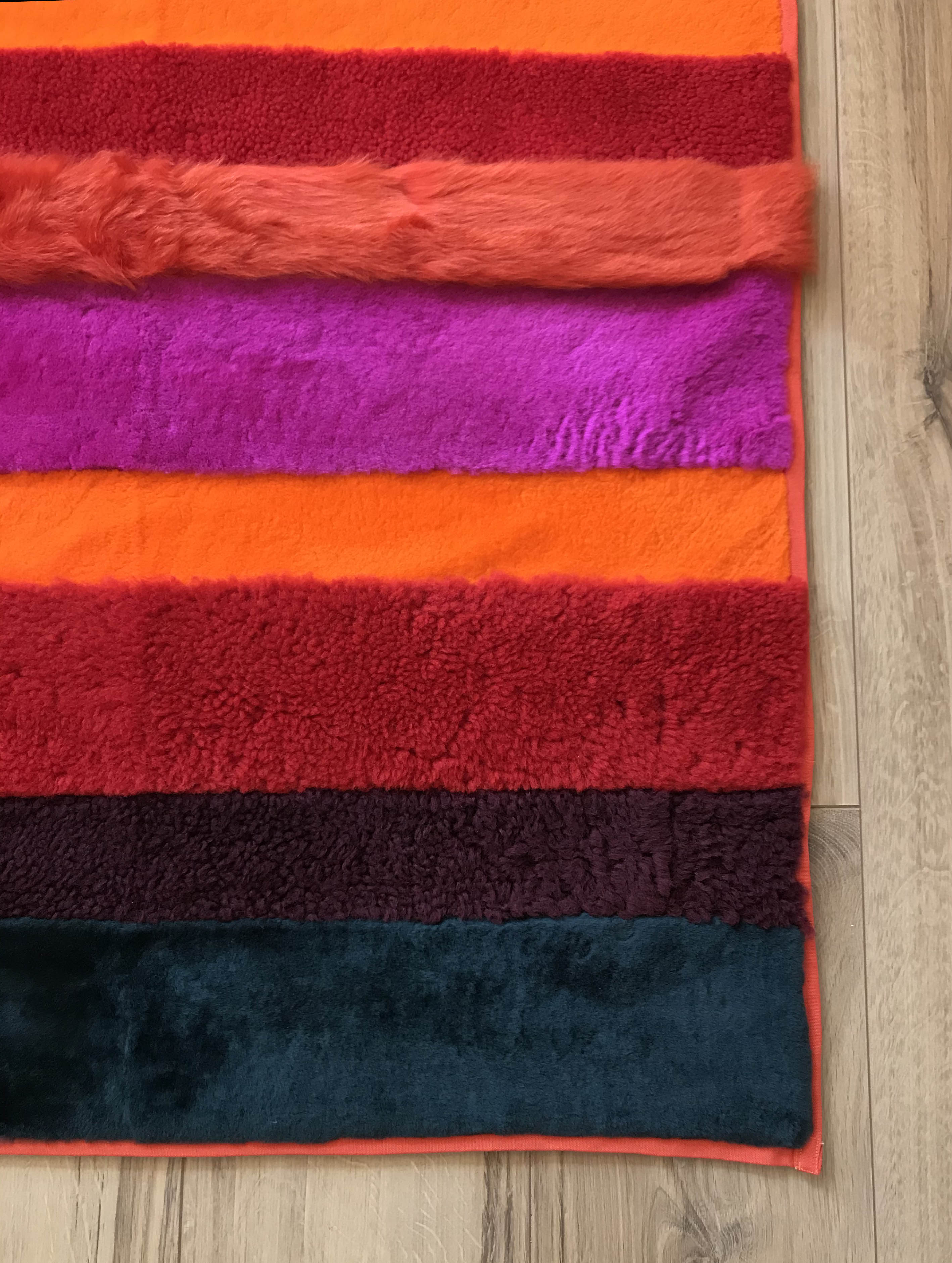 STRIPE THROW / REDS + ORANGES + PINKS