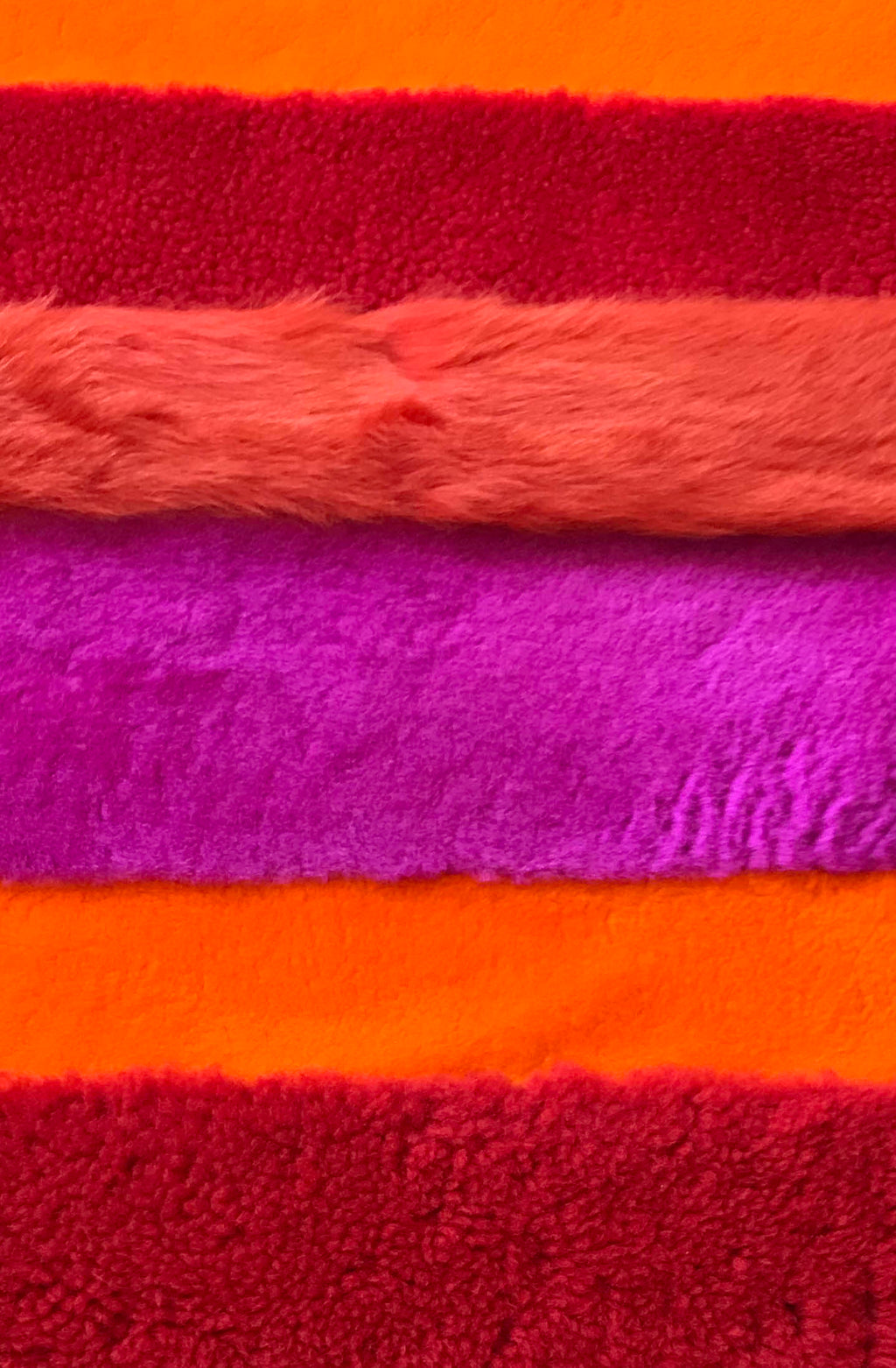 STRIPE THROW / REDS + ORANGES + PINKS