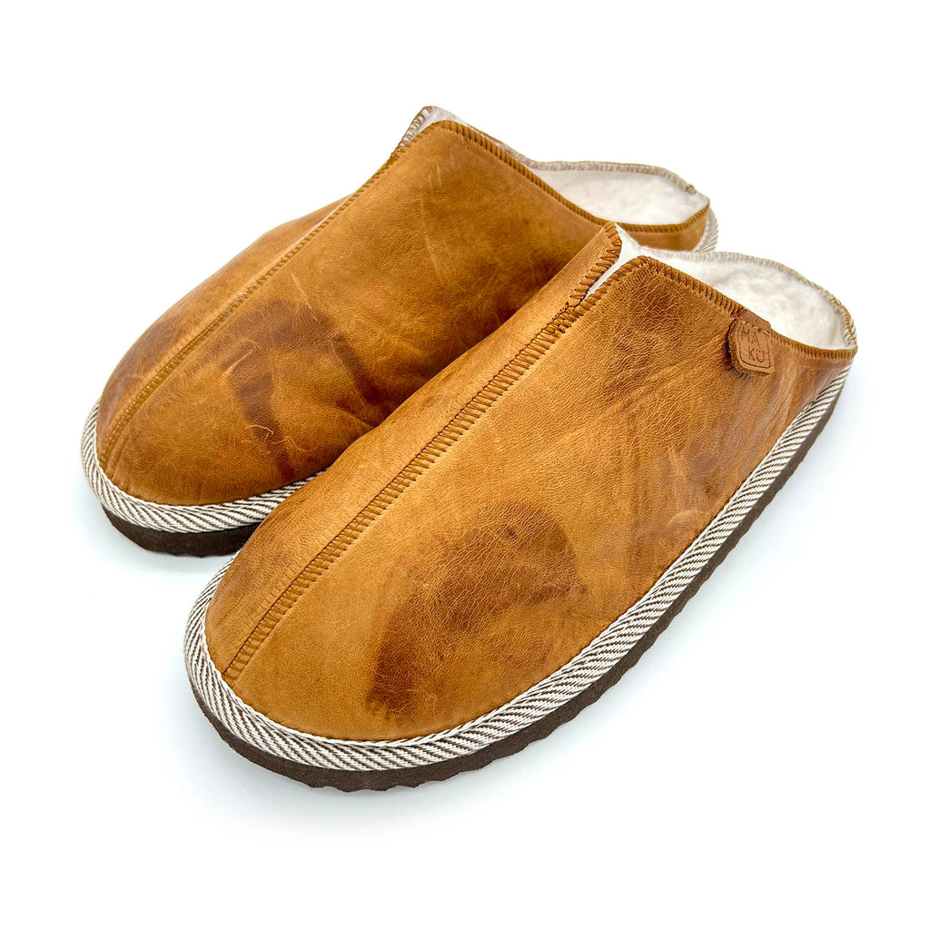 POLIN LEAF BROWN / Sheepskin slippers