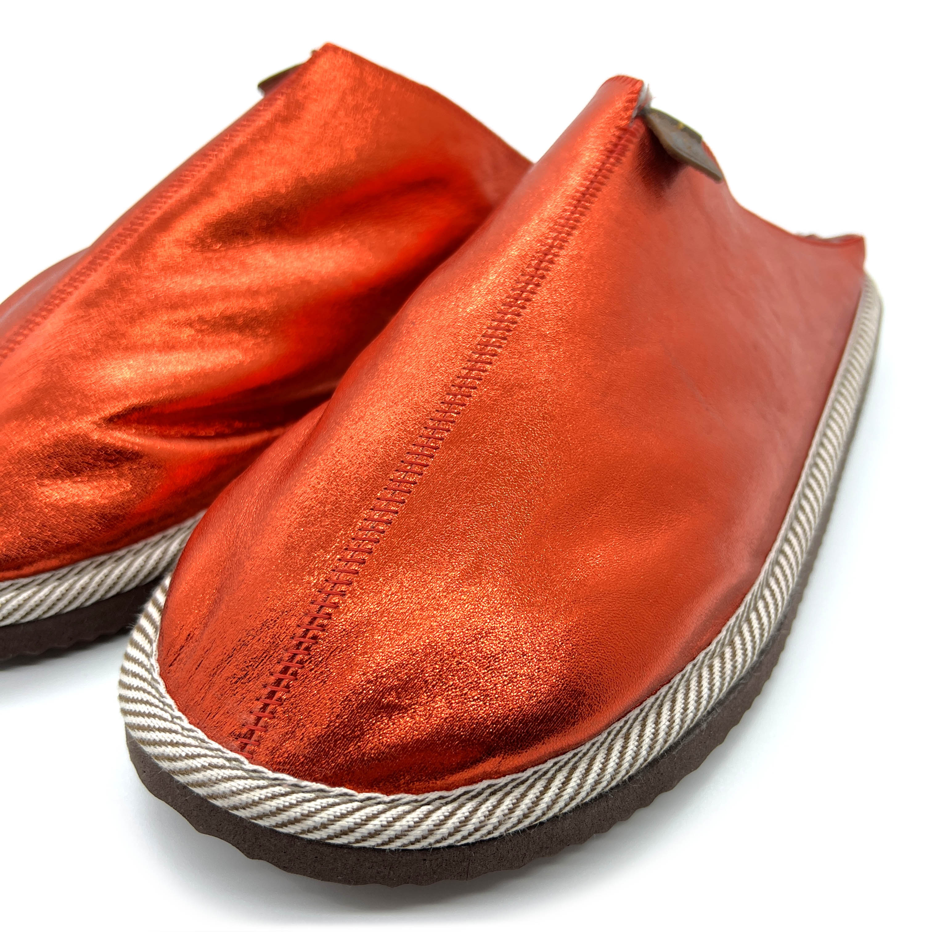 POLIN RUBY GLEAM / Sheepskin slippers